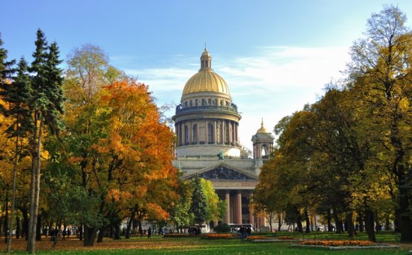 ПУТЕШЕСТВИЕ В САНКТ-ПЕТЕРБУРГ