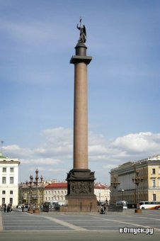 Фото: Александровская колонна Александровская колонна