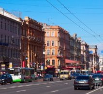 На Невском создана выделенная полоса для общественного транспорта